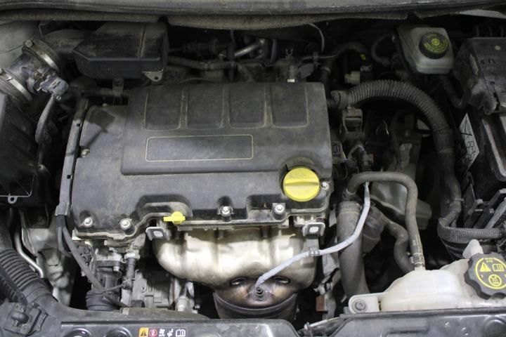 Photo 14 VIN: W0V0XEP68J4257640 - OPEL CORSA HATCHBACK 