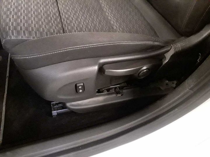 Photo 16 VIN: W0VBD6EF2KG370993 - OPEL ASTRA 1.6 D 