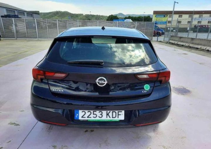 Photo 4 VIN: W0VBD6EK7J8003139 - OPEL ASTRA 