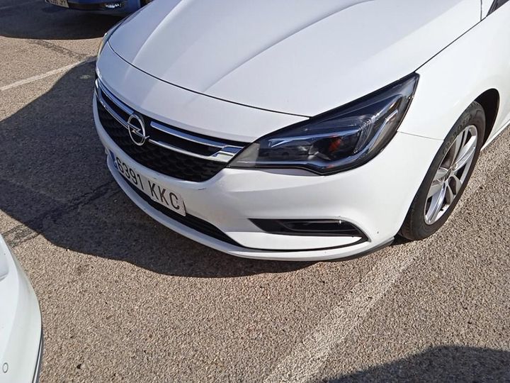 Photo 32 VIN: W0VBD6EK8JG086344 - OPEL ASTRA 