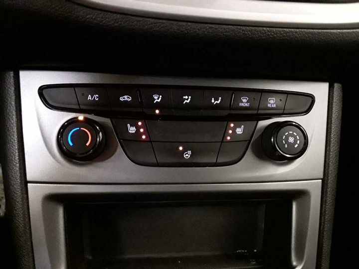 Photo 12 VIN: W0VBD6EU7LG056174 - OPEL ASTRA 1-5 D 