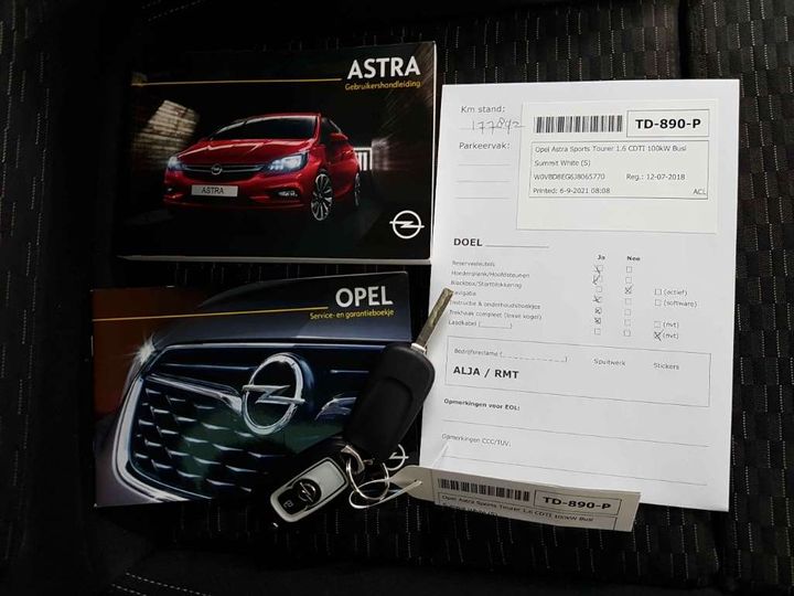 Photo 18 VIN: W0VBD8EG6J8065770 - OPEL ASTRA SPORTS TOURER 