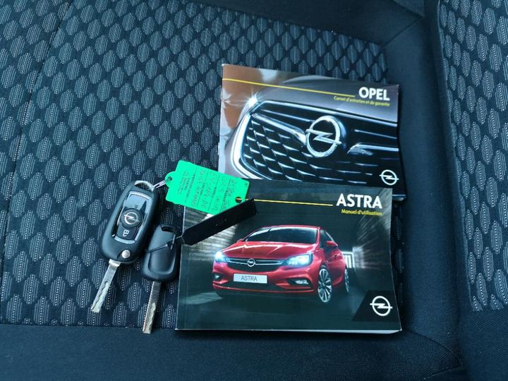 Photo 9 VIN: W0VBD8EK3J8033556 - OPEL ASTRA SPORTS TO 