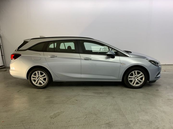 Photo 15 VIN: W0VBD8EL9J8009805 - OPEL ASTRA SPORTS TOURER 