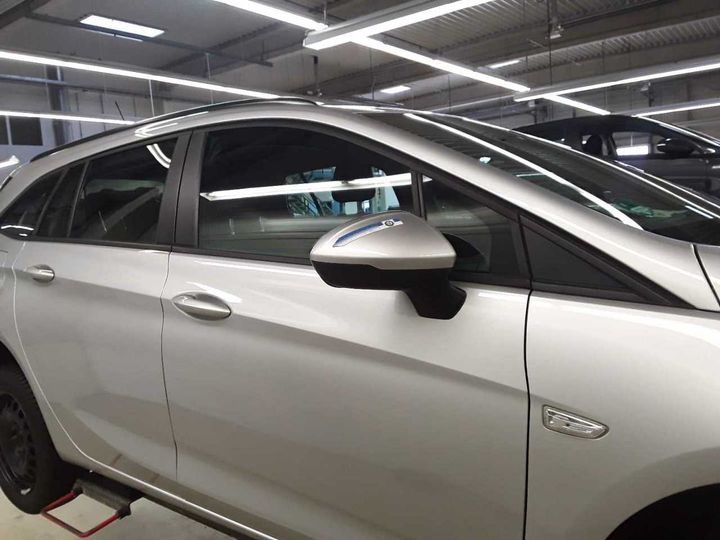 Photo 31 VIN: W0VBD8EU0L8011101 - OPEL ASTRA 1-5 D 