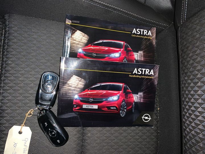 Photo 16 VIN: W0VBE8EC6J8052561 - OPEL ASTRA SPORTS TOURER 