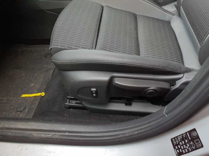 Photo 18 VIN: W0VBE8EVXL8037968 - OPEL ASTRA 1-5 D 