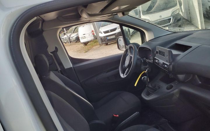 Photo 28 VIN: W0VEFYHYCMJ730689 - OPEL COMBO 