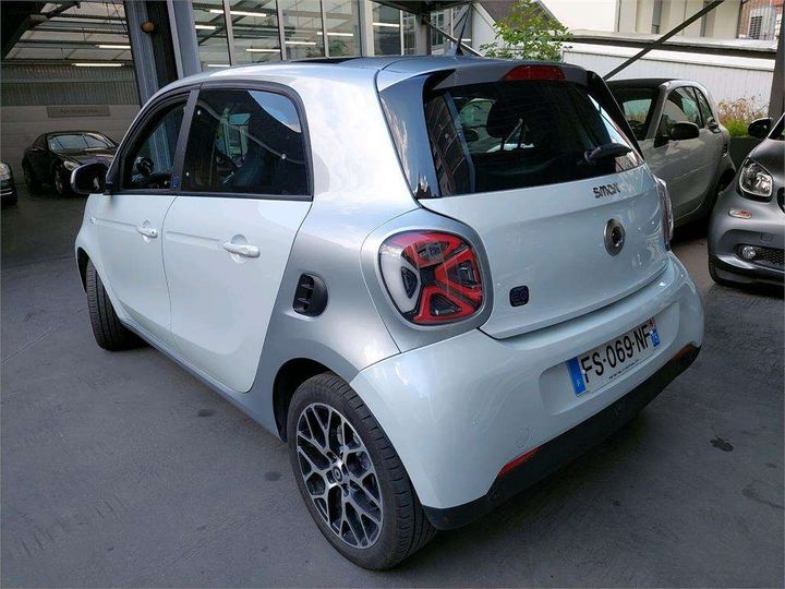 Photo 2 VIN: W1A4530911Y248305 - SMART FORFOUR 