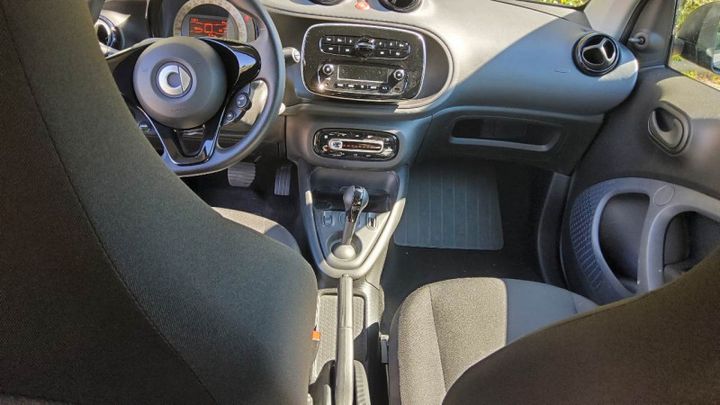 Photo 15 VIN: W1A4533911K465382 - SMART FORTWO COUPE (11.2014-&GT) 