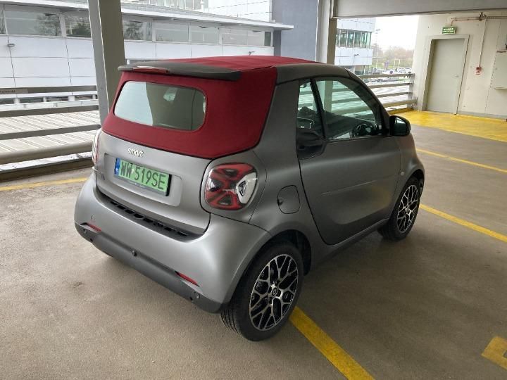 Photo 4 VIN: W1A4534911K422335 - SMART FORTWO CABRIOLET 