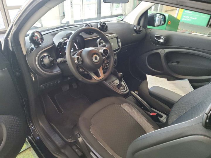 Photo 3 VIN: W1A4534911K434375 - SMART FORTWO CABRIO (11.2015-&GT) 