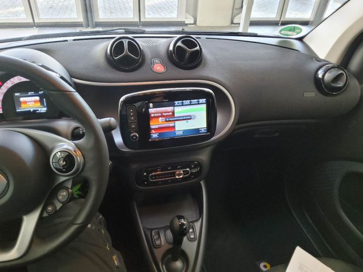 Photo 6 VIN: W1A4534911K434375 - SMART FORTWO CABRIO (11.2015-&GT) 