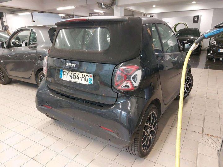 Photo 2 VIN: W1A4534911K450933 - SMART FORTWO CABRIOLET 