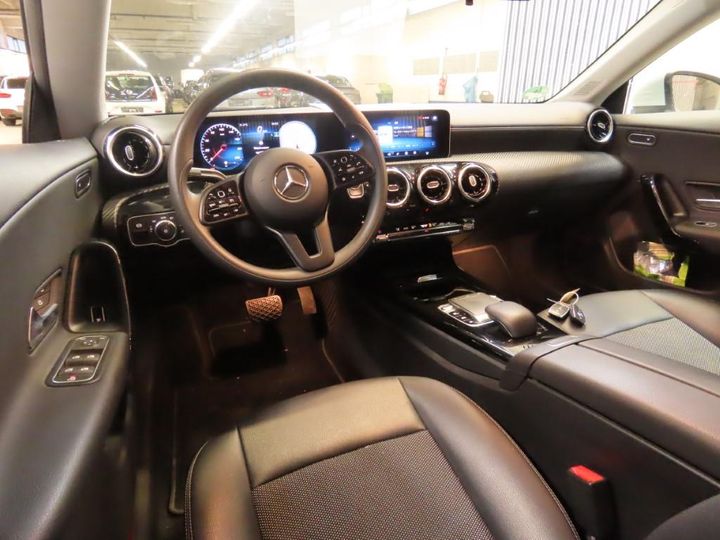 Photo 4 VIN: W1K1183121N084792 - MERCEDES-BENZ CLA 