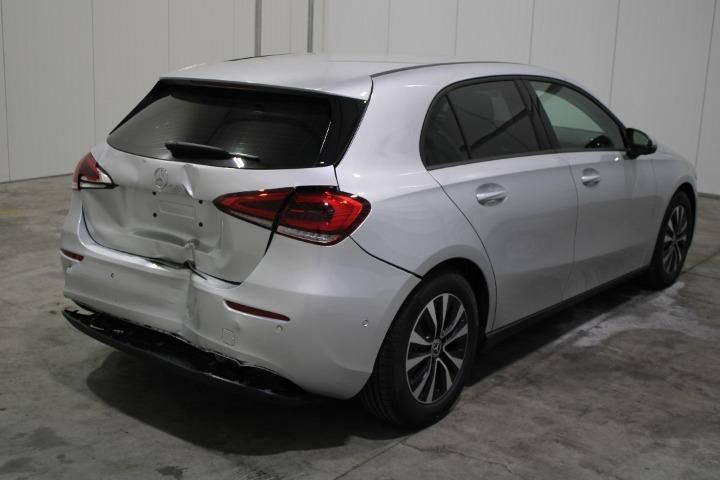 Photo 3 VIN: W1K1770101V104277 - MERCEDES-BENZ A-CLASS HATCHBACK 