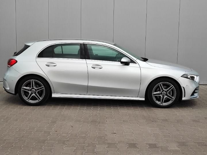 Photo 9 VIN: W1K1770841N227953 - MERCEDES-BENZ A-CLASS HATCHBACK 