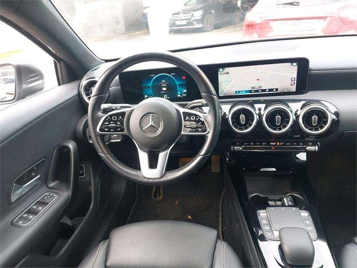 Photo 4 VIN: W1K1770861J285158 - MERCEDES-BENZ CLASSE A COMPACT HYBRID 