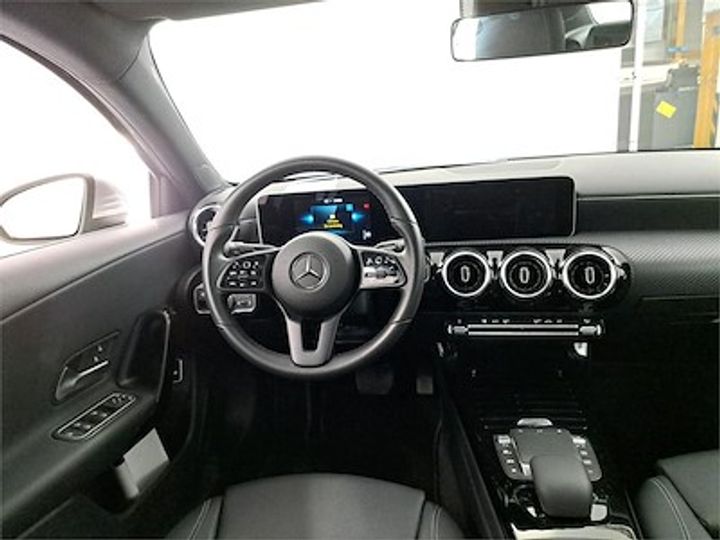 Photo 8 VIN: W1K1771031J234209 - MERCEDES-BENZ A-KLASSE 