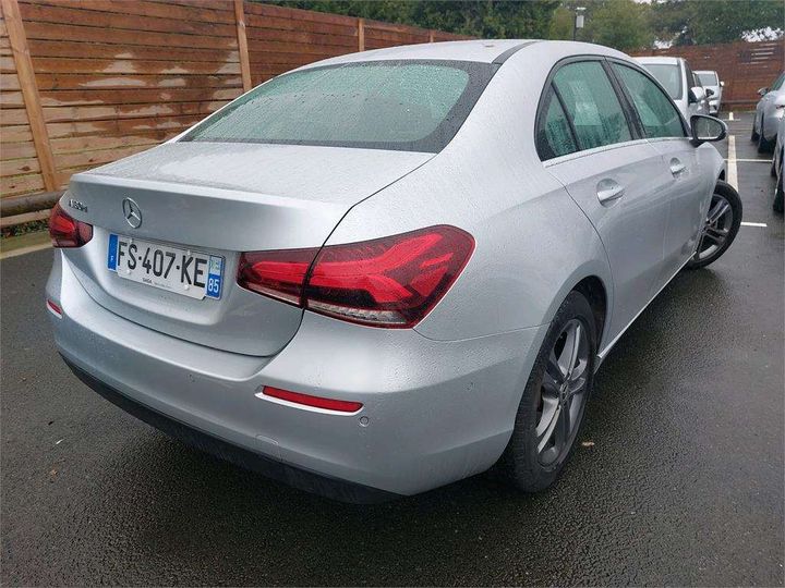 Photo 3 VIN: W1K1771031J239906 - MERCEDES-BENZ CLASSE A BERLINE 