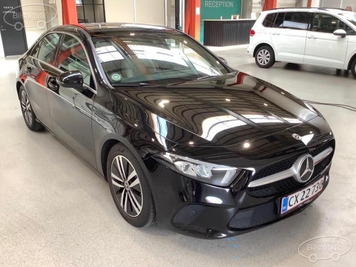 Photo 3 VIN: W1K1771031J255265 - MERCEDES-BENZ A-CLASS SALOON 