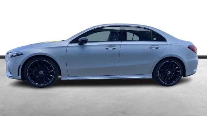 Photo 2 VIN: W1K1771871J302050 - MERCEDES-BENZ A-CLASS SALOON 