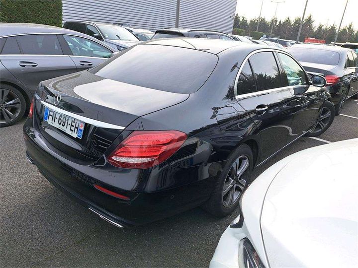 Photo 3 VIN: W1K2130121A758774 - MERCEDES-BENZ CLASSE E BERLINE 