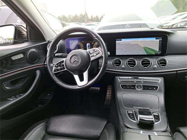 Photo 9 VIN: W1K2130121A758774 - MERCEDES-BENZ CLASSE E BERLINE 