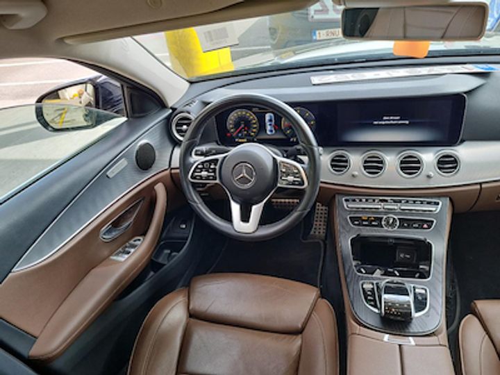 Photo 7 VIN: W1K2130121A829583 - MERCEDES-BENZ E-KLASSE 