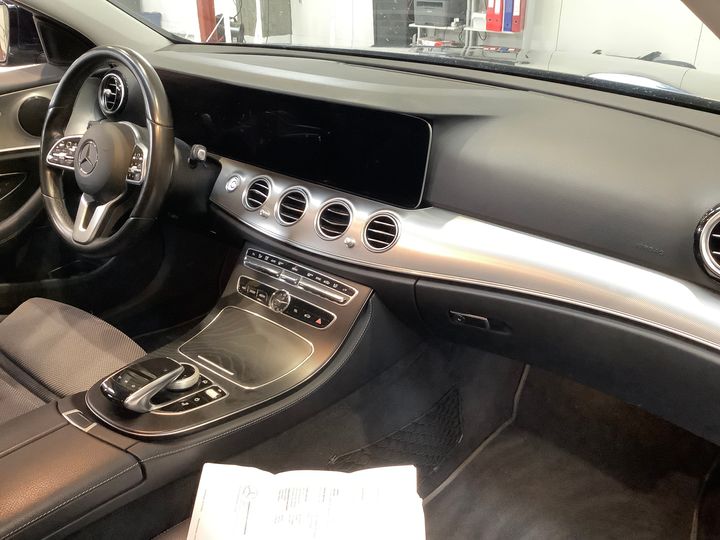 Photo 21 VIN: W1K2132041A810236 - MERCEDES-BENZ E-CLASS 