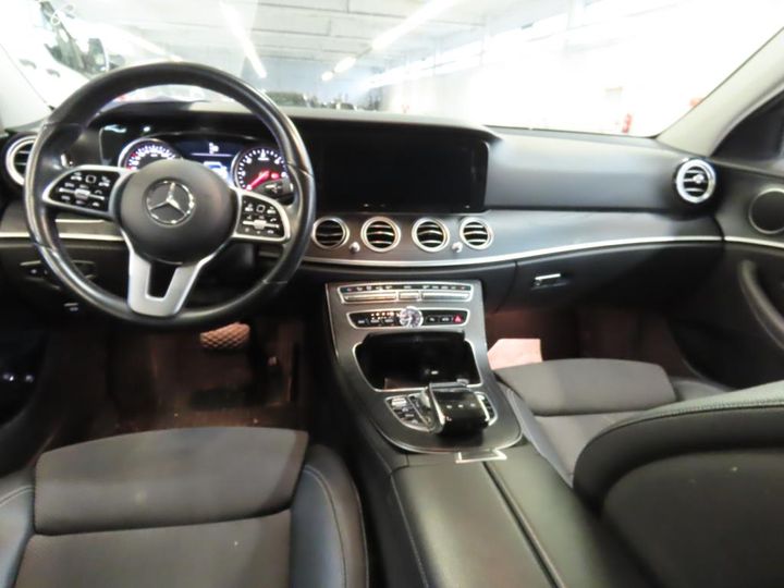 Photo 4 VIN: W1K2132041A834890 - MERCEDES-BENZ E 