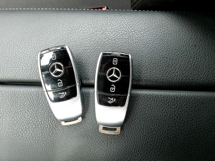 Photo 10 VIN: W1K2132041A856032 - MERCEDES-BENZ E 220D 