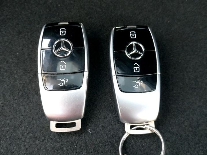 Photo 9 VIN: W1K2132041A862171 - MERCEDES-BENZ E 220D 