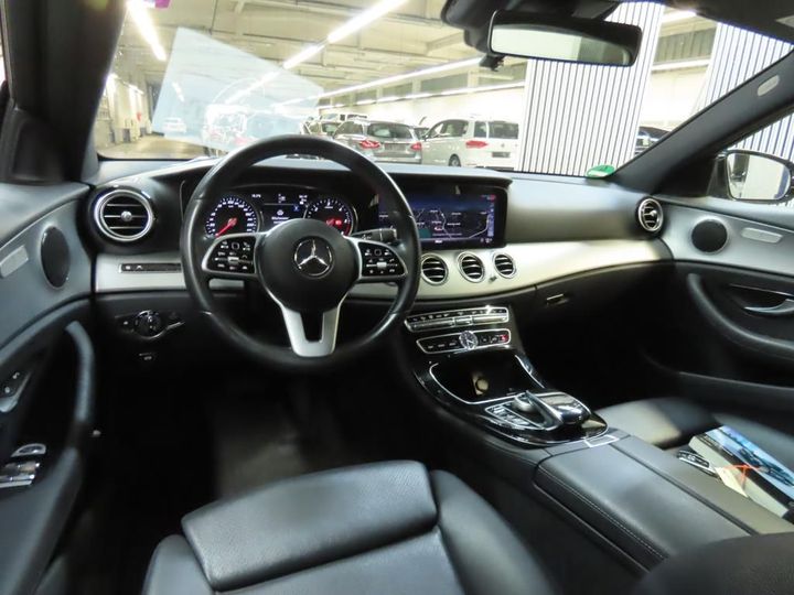 Photo 5 VIN: W1K2132161A768423 - MERCEDES-BENZ E T-MODEL 