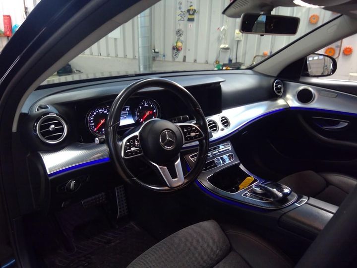 Photo 3 VIN: W1K2132161A831654 - MERCEDES-BENZ E-CLASS 