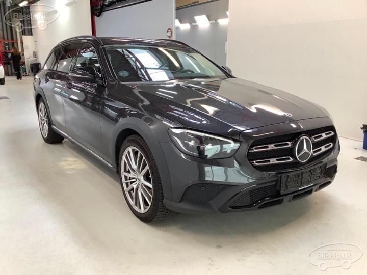 Photo 3 VIN: W1K2132271A901263 - MERCEDES-BENZ E-CLASS ALL-TERRAIN 