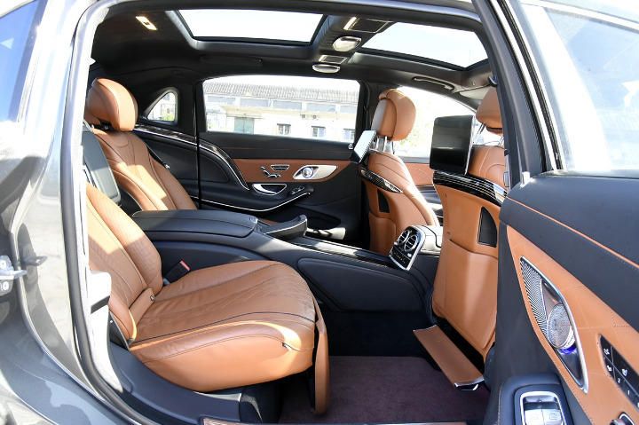 Photo 11 VIN: W1K2229861A512099 - MAYBACH MERCEDES BENZ S560 MAYBACH 