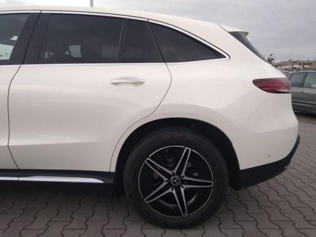 Photo 5 VIN: W1K2938901F025067 - 8 MERCEDES-BENZ EQC SUV 