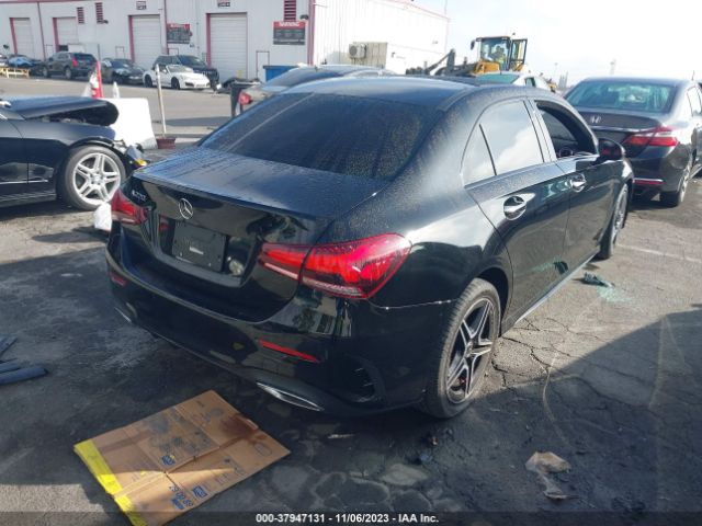 Photo 3 VIN: W1K3G4EB0NJ368471 - MERCEDES-BENZ A-CLASS 