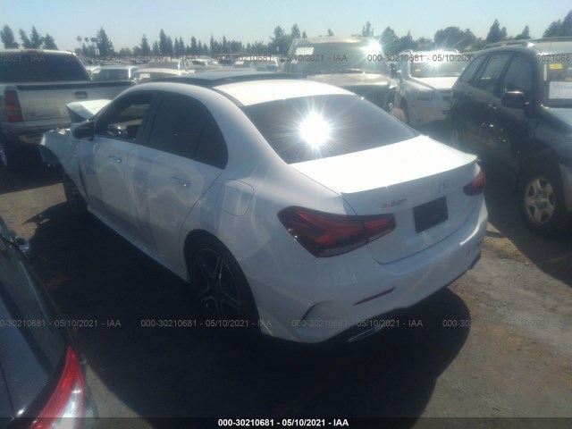 Photo 2 VIN: W1K3G4EB1LJ224540 - MERCEDES-BENZ A-CLASS 