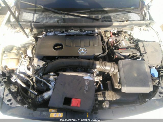 Photo 9 VIN: W1K3G4EB1MJ288014 - MERCEDES-BENZ A 220 