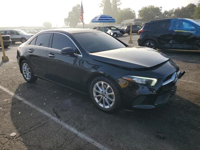 Photo 3 VIN: W1K3G4EB2LW043501 - MERCEDES-BENZ A 220 