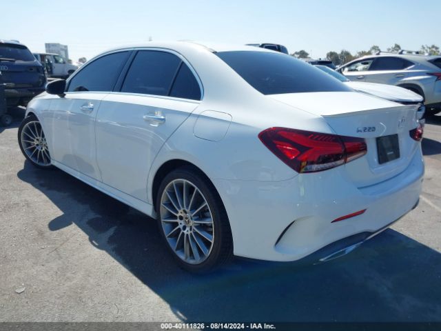 Photo 2 VIN: W1K3G4EB2NJ339540 - MERCEDES-BENZ A-CLASS 