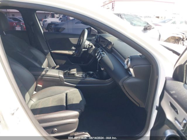 Photo 4 VIN: W1K3G4EB2NJ339540 - MERCEDES-BENZ A-CLASS 