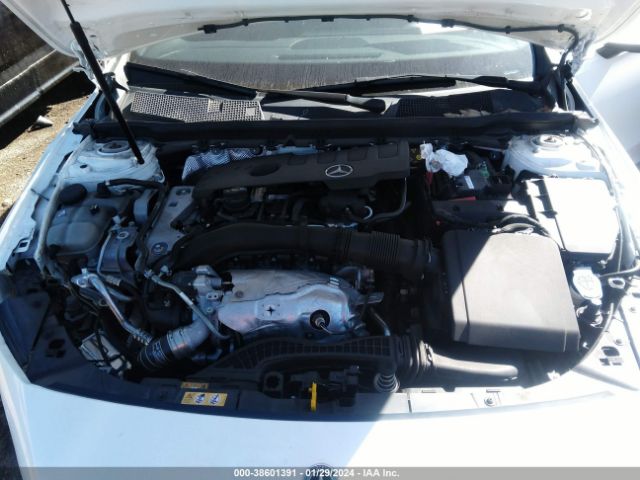 Photo 9 VIN: W1K3G4EB3MJ308604 - MERCEDES-BENZ A 220 