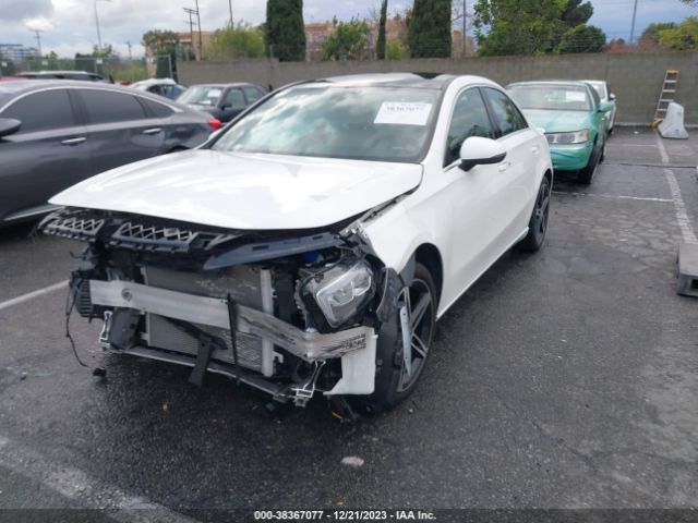 Photo 1 VIN: W1K3G4EB4NJ364455 - MERCEDES-BENZ A 220 