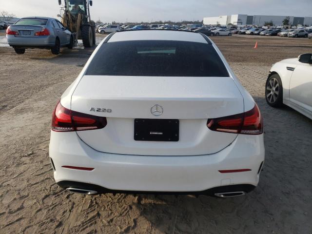 Photo 5 VIN: W1K3G4EB6NJ343915 - MERCEDES-BENZ A 220 