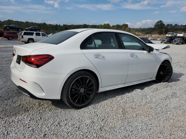 Photo 2 VIN: W1K3G4EB9NJ371272 - MERCEDES-BENZ A 220 