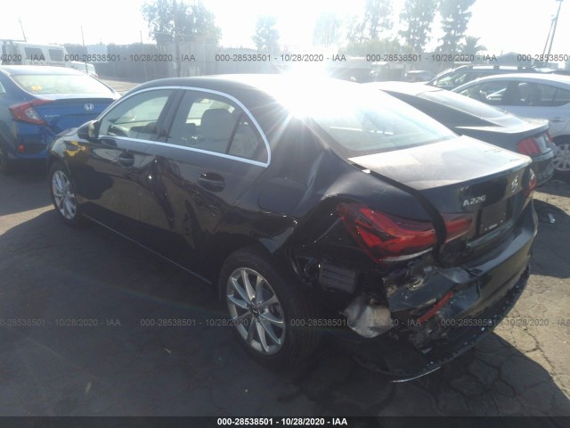 Photo 2 VIN: W1K3G4EBXLW045965 - MERCEDES-BENZ A-CLASS 