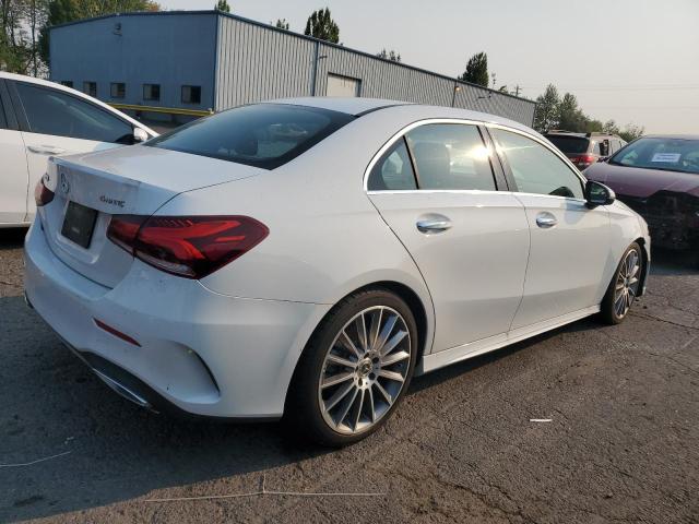 Photo 2 VIN: W1K3G4FB2LJ235576 - MERCEDES-BENZ A 220 4MAT 
